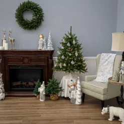 4 ft. Pre-Lit Dunhill Fir Tree with Clear Lights