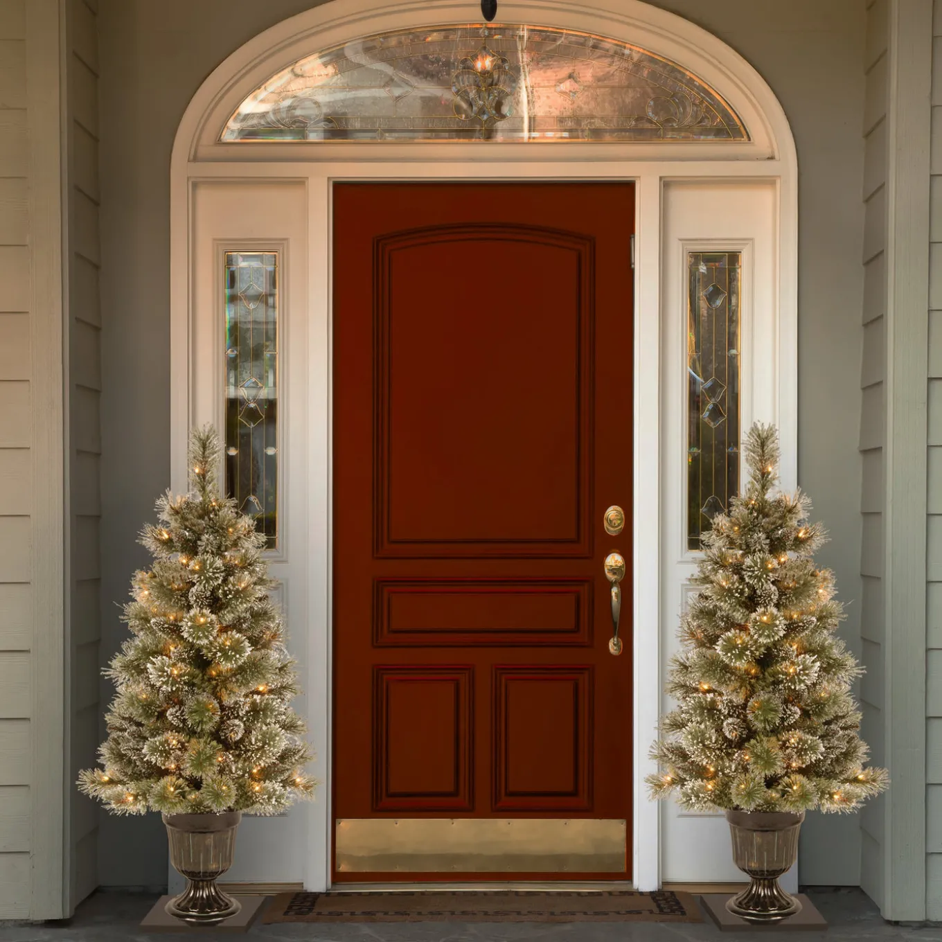 4 ft. Pre-Lit Glittery Bristle Tree with Clear Lights