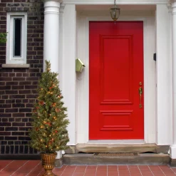 4 ft. Pre-Lit Montclair Spruce Tree with Clear Lights