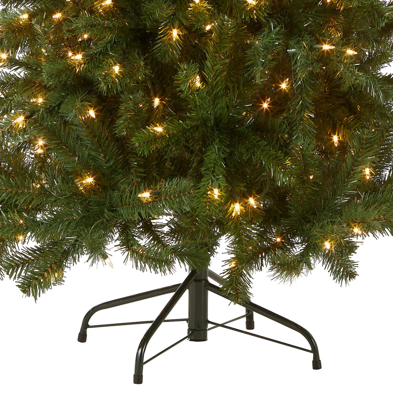 5 ft. Pre-Lit North Valley Spruce Tree with Clear Lights