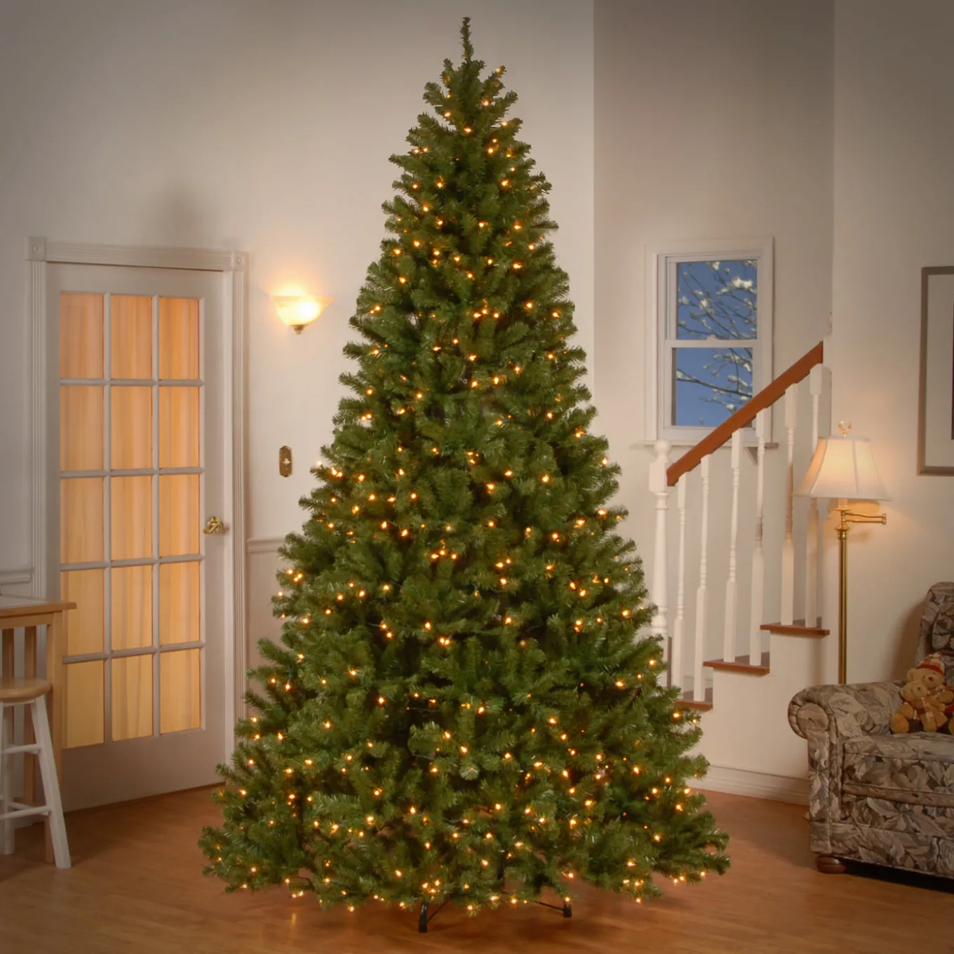 9 ft. Pre-Lit North Valley Spruce Tree with Clear Lights