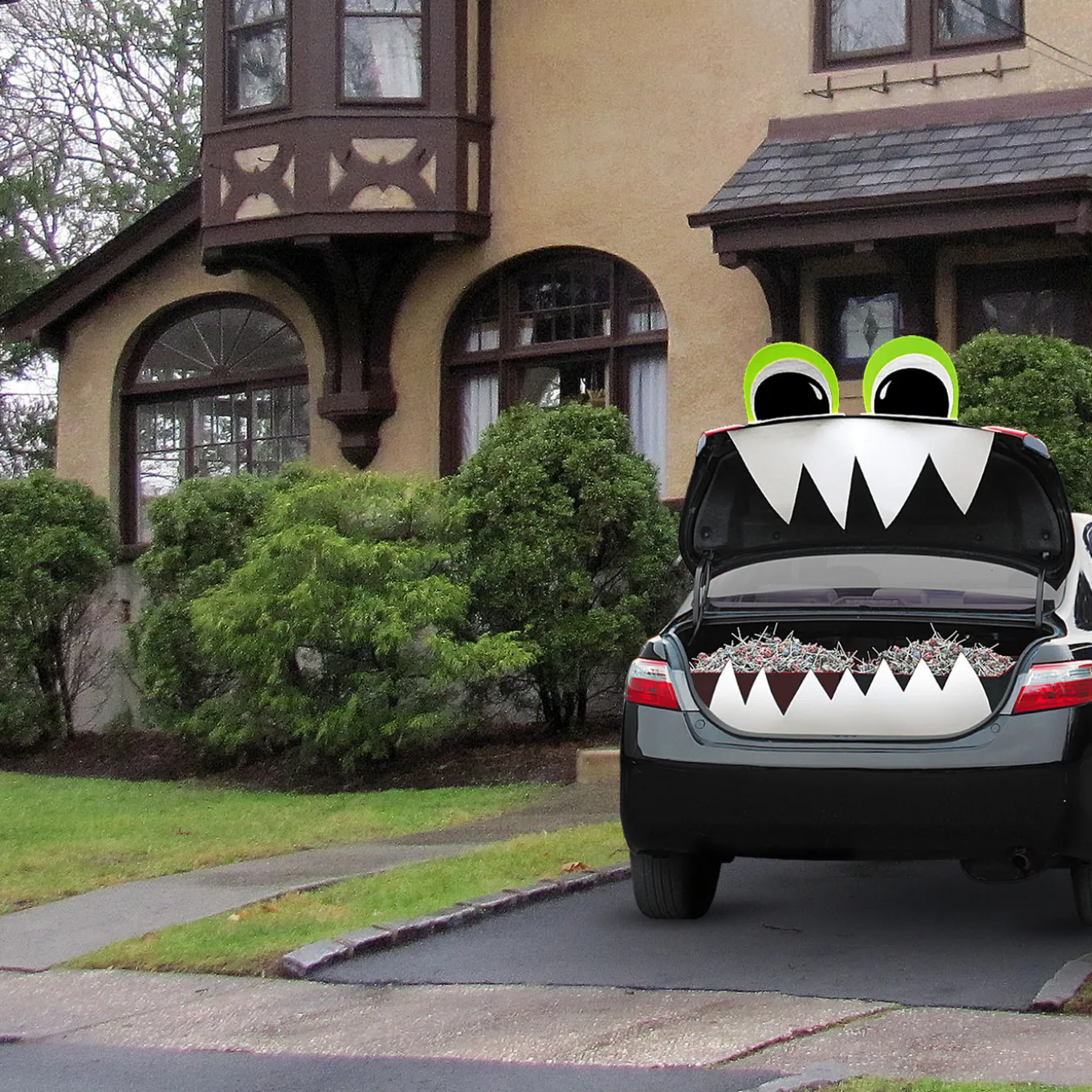 4-Piece Bright Eyes Halloween TRICKY TRUNKS Car Decoration Kit