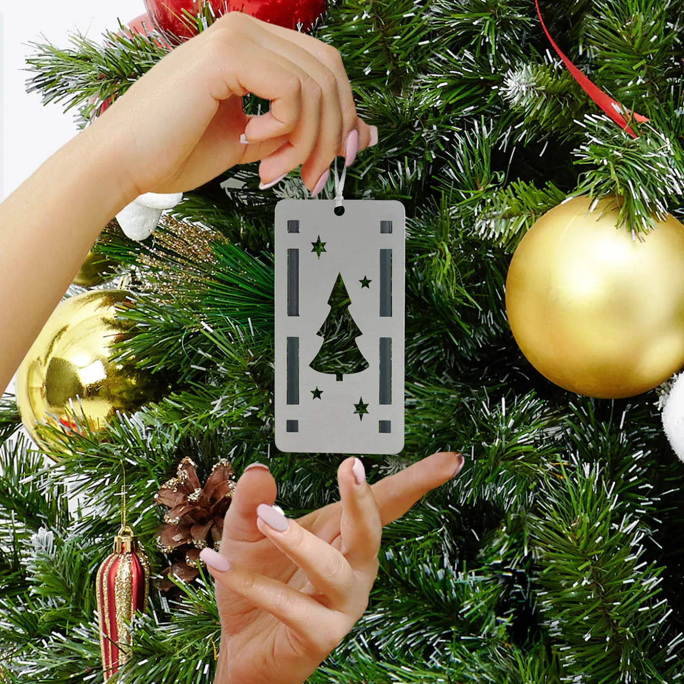 Scentsicles Trio Ornament Set of 3 and White Winter Fir Bottle of 6 Sticks